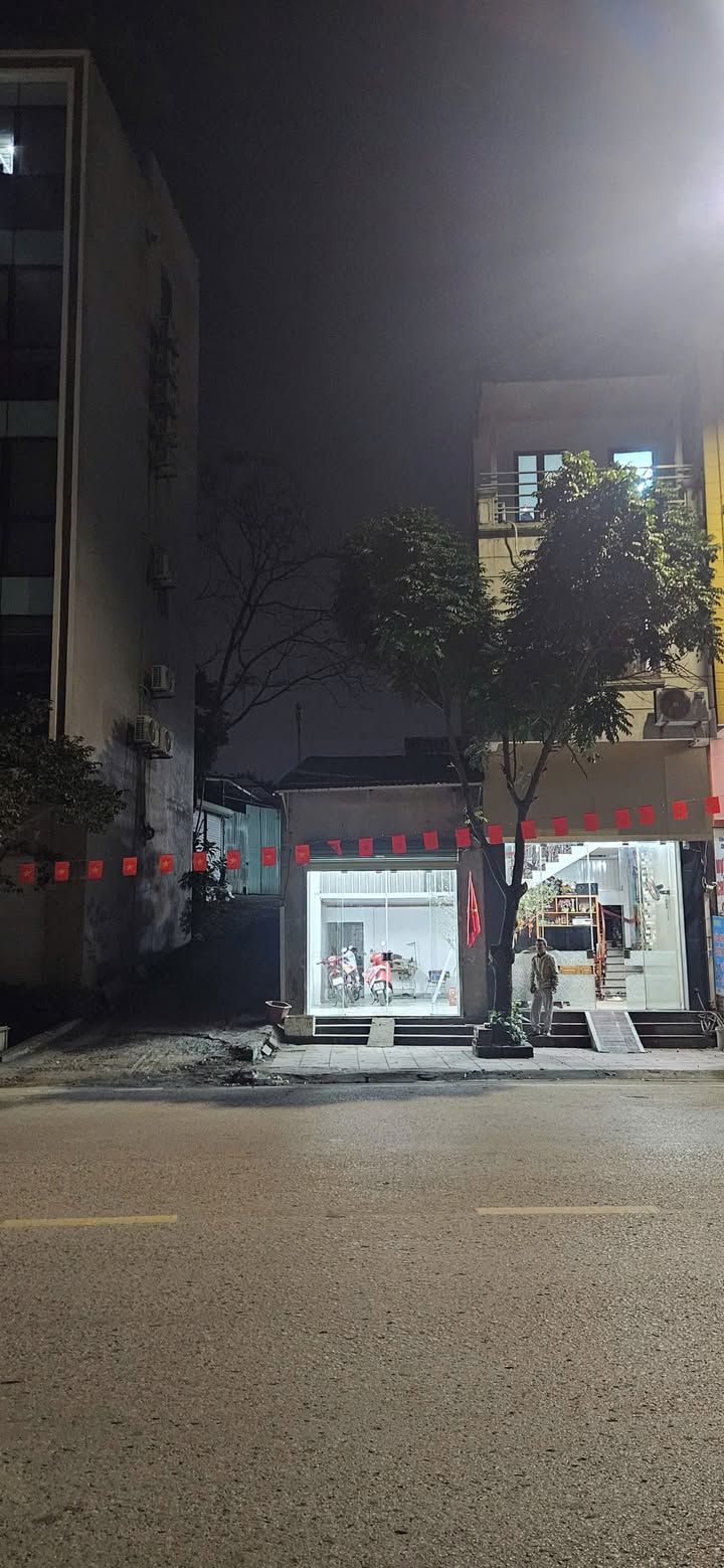 Nhà Mặt Tiền Trần Phú, Hạ Long 40m² - Kinh Doanh & Ở Ngay