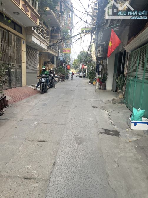 Đất Lô Góc Mặt Ngõ Oto Lĩnh Nam 50m², Kinh Doanh Vượt Trội