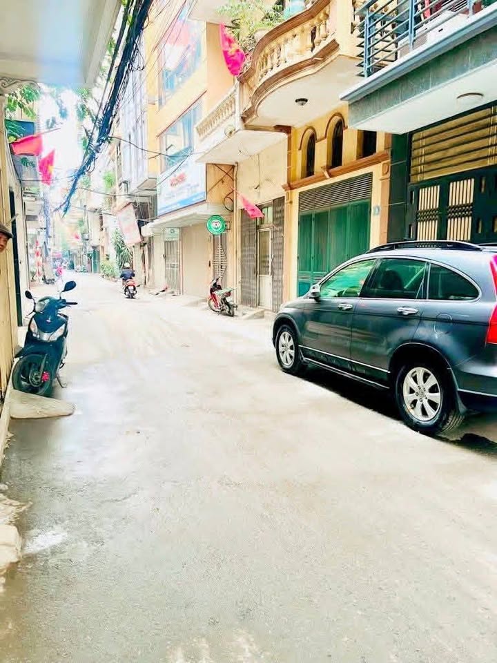 Nhà riêng Hoàng Văn Thái 67m² chỉ 21 tỷ - Ô tô vào tận nhà!