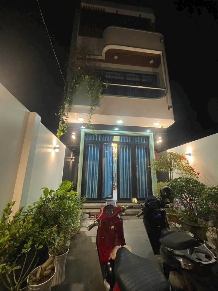 Nhà 3PN Full Nội Thất 110m² Tái Định Cư Phú Nhuận, Bến Tre - 2.9 Tỷ