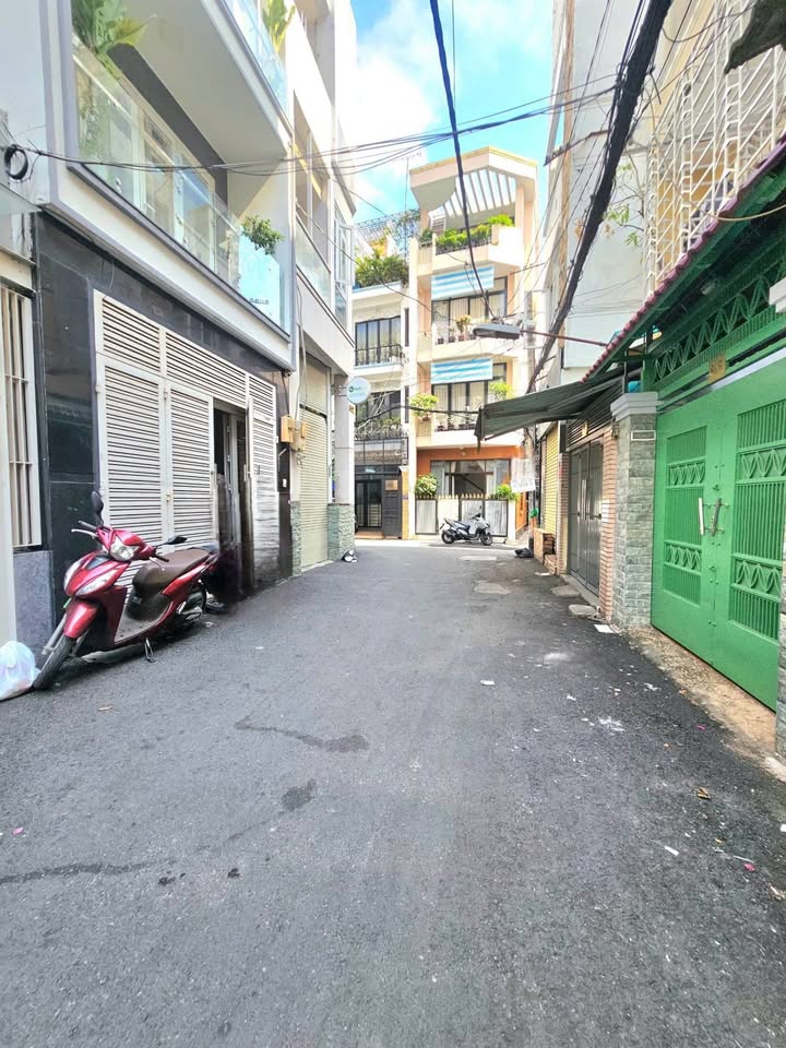 Nhà Hẻm Xe Hơi Mạc Đỉnh Chi Q1 - 47m² - Sẵn Sàng Xây Mới