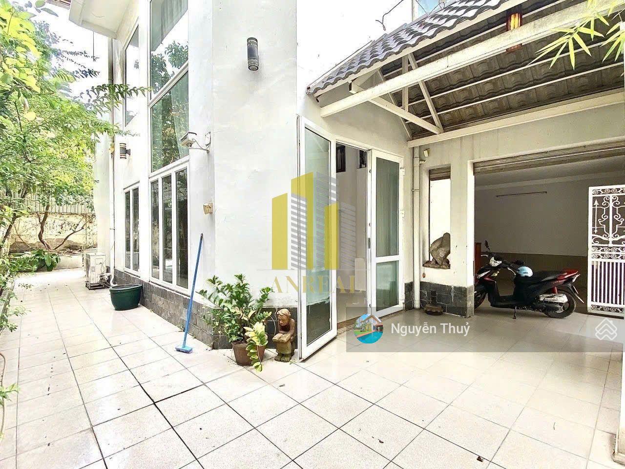 Villa Thảo Điền 450m² - Vị trí đẹp, 50 triệu/tháng