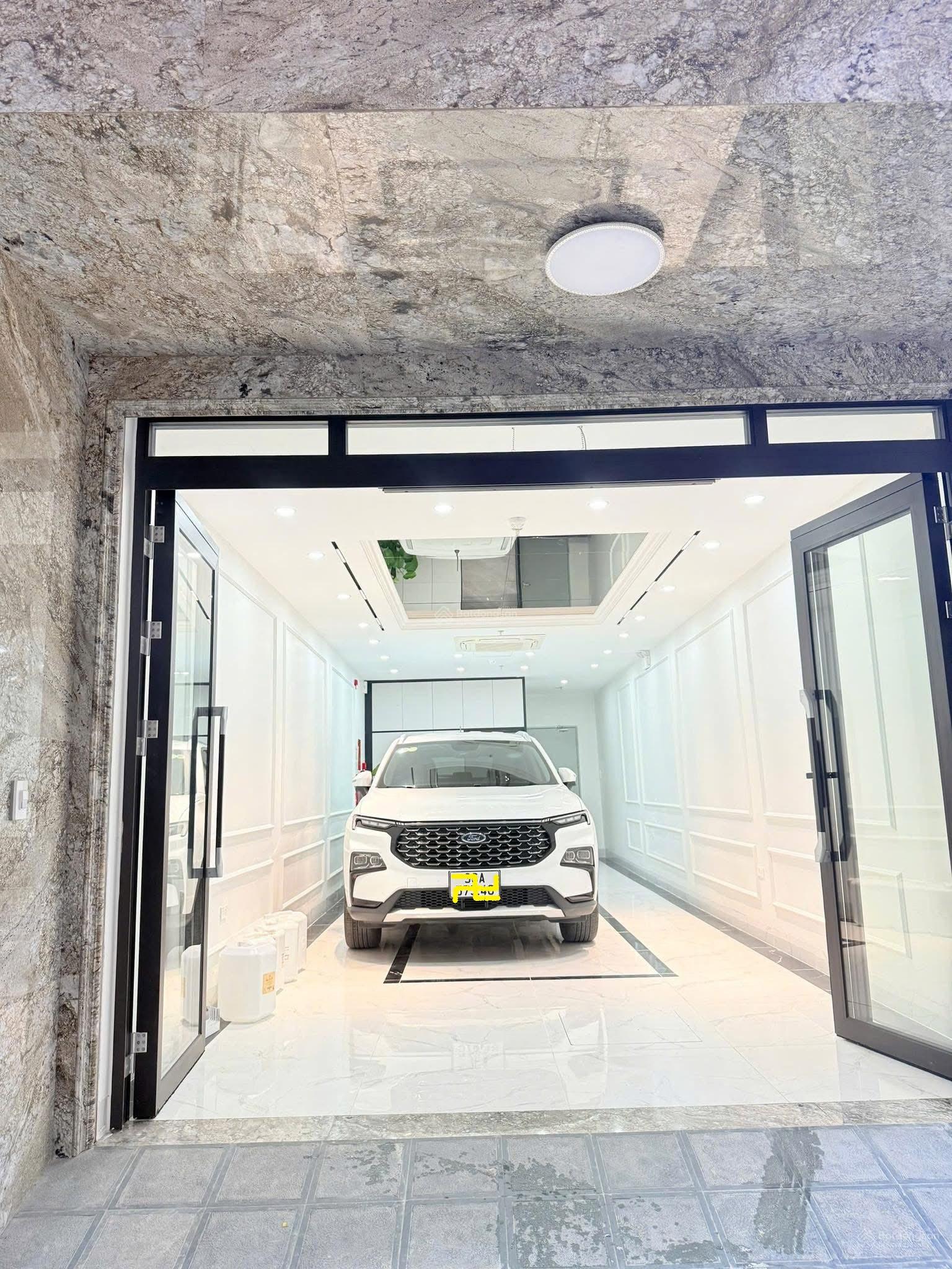 Bán nhà phố Xuân Thủy Cầu Giấy 56m² - 7 tầng thang máy - Vị trí vàng kinh doanh