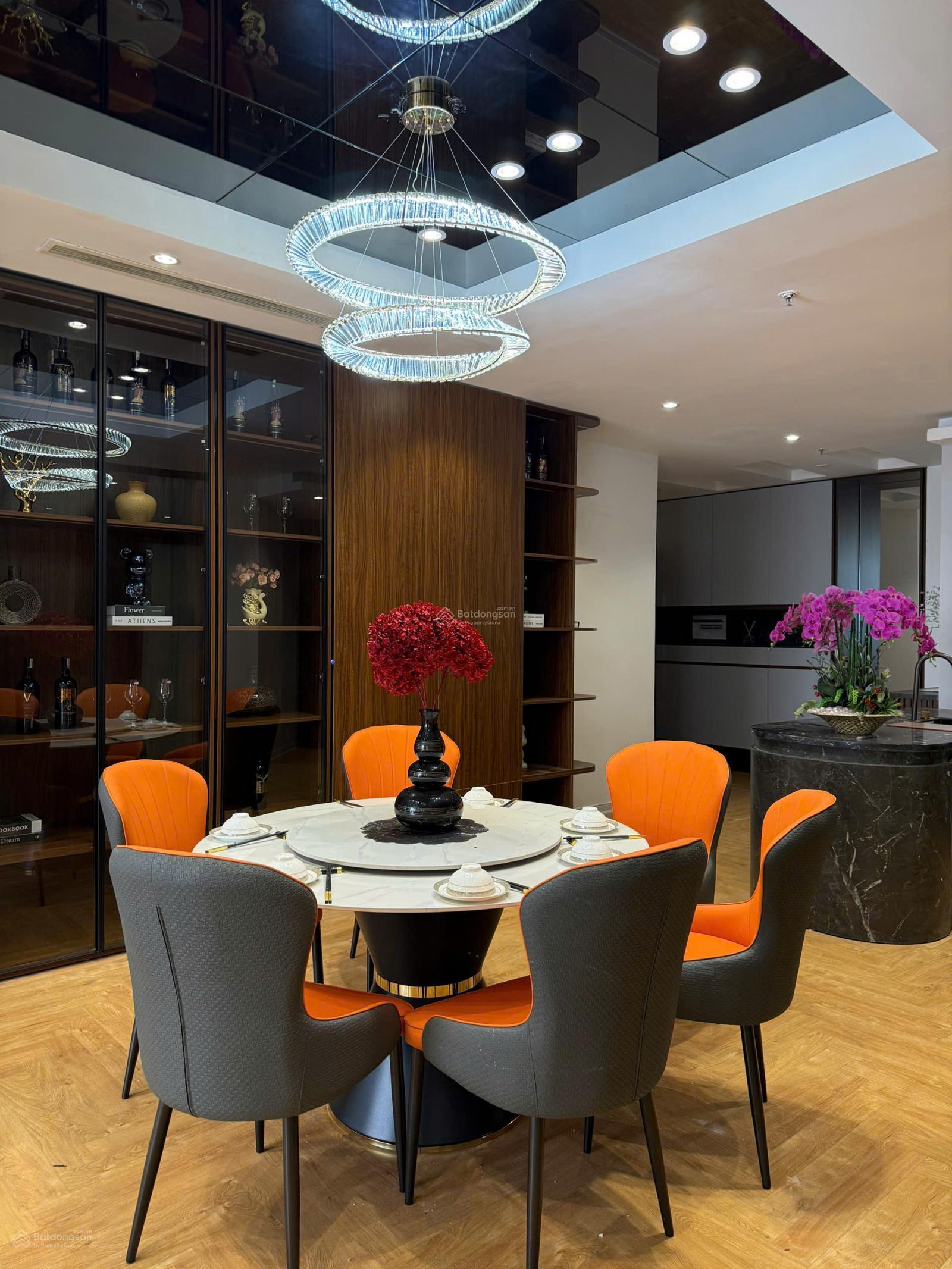 Căn hộ Royal City Thanh Xuân 136m² - Full nội thất cao cấp!