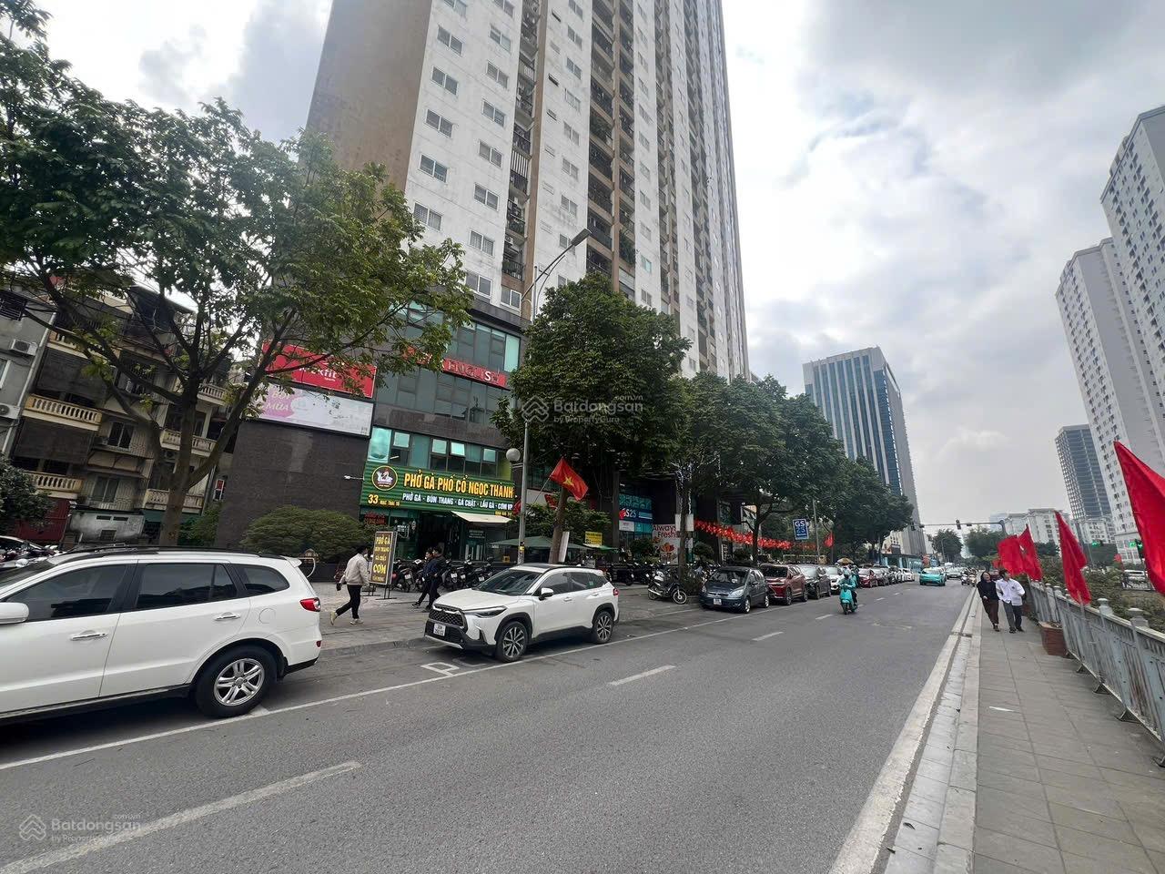 Văn phòng Cầu Giấy 200m² giá 60 triệu/tháng - Vị trí trung tâm!