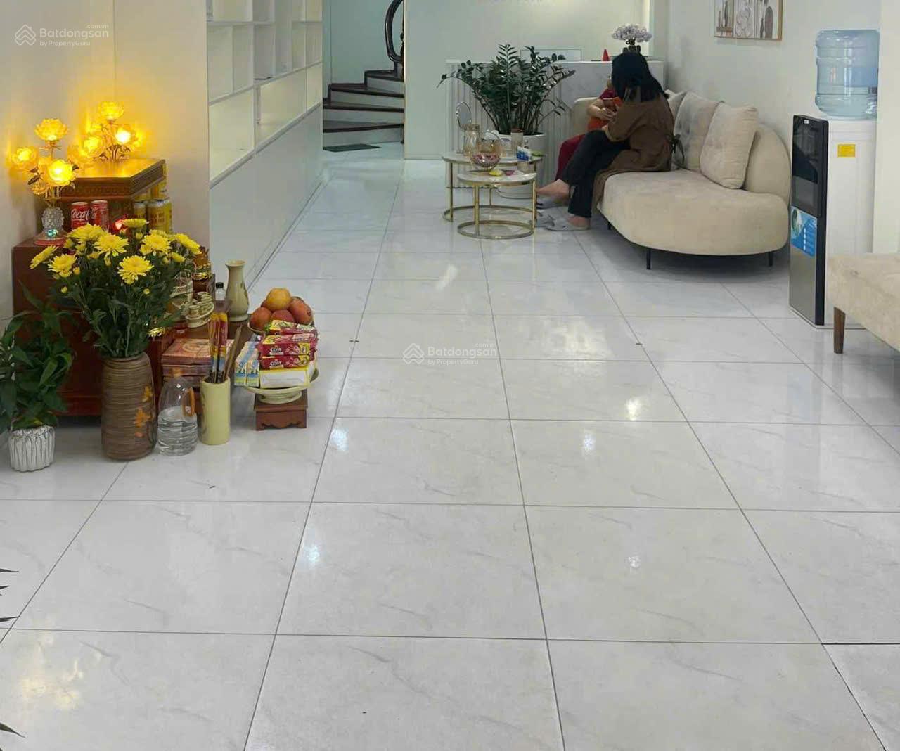 Nhà Mặt Phố Hào Nam 60m² 4 Tầng - Kinh Doanh Đắc Lộc