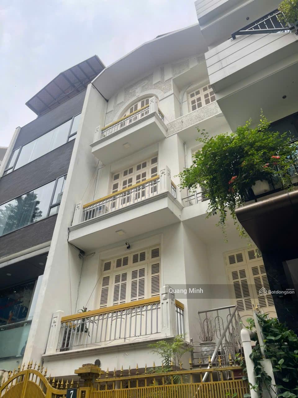 Nhà Phố Linh Lang Ba Đình 92m² - Đường ô tô tránh, thích hợp KD!