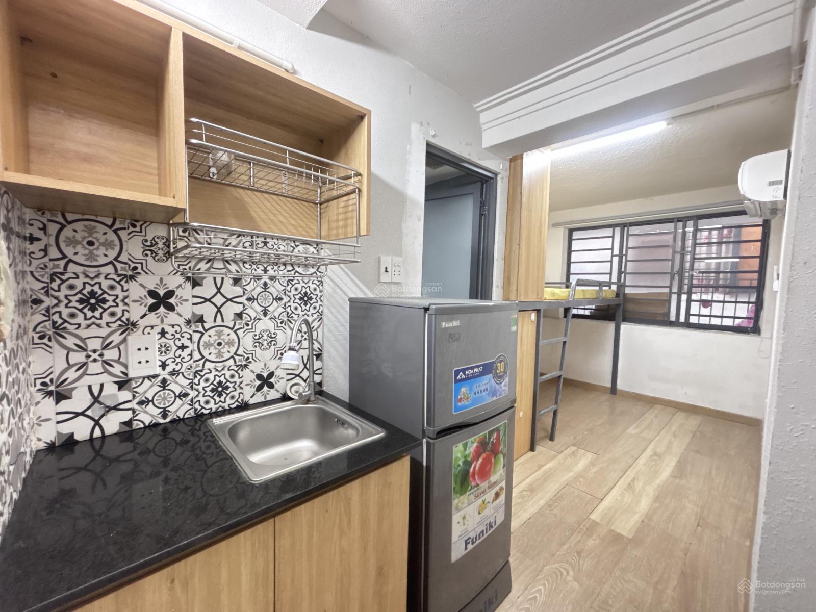 Nhà Trọ Phú Nhuận 28m² giá 4 triệu - Full Nội Thất, Sẵn Sàng Ở Ngay!