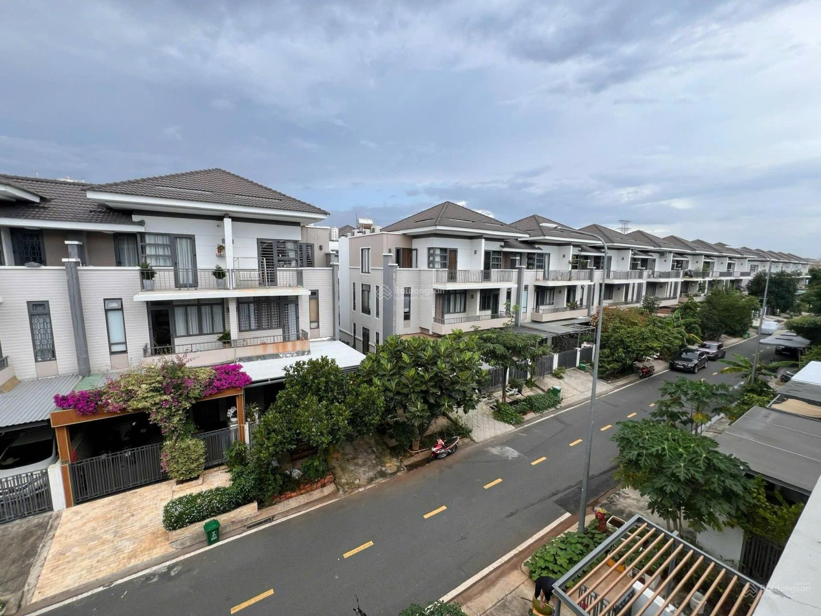 Cho thuê nhà phố Lavila Phước Kiển 200m² giá 25 triệu - Vị trí đắc địa!