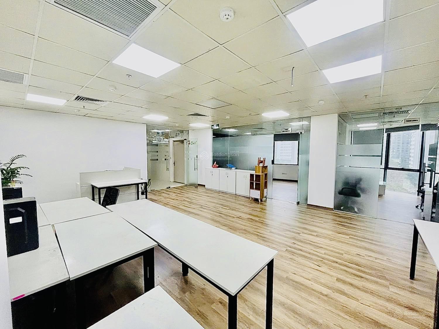 Văn phòng Xã Đàn Đống Đa 110m² - View Hồ Đắc Di thoáng đãng!