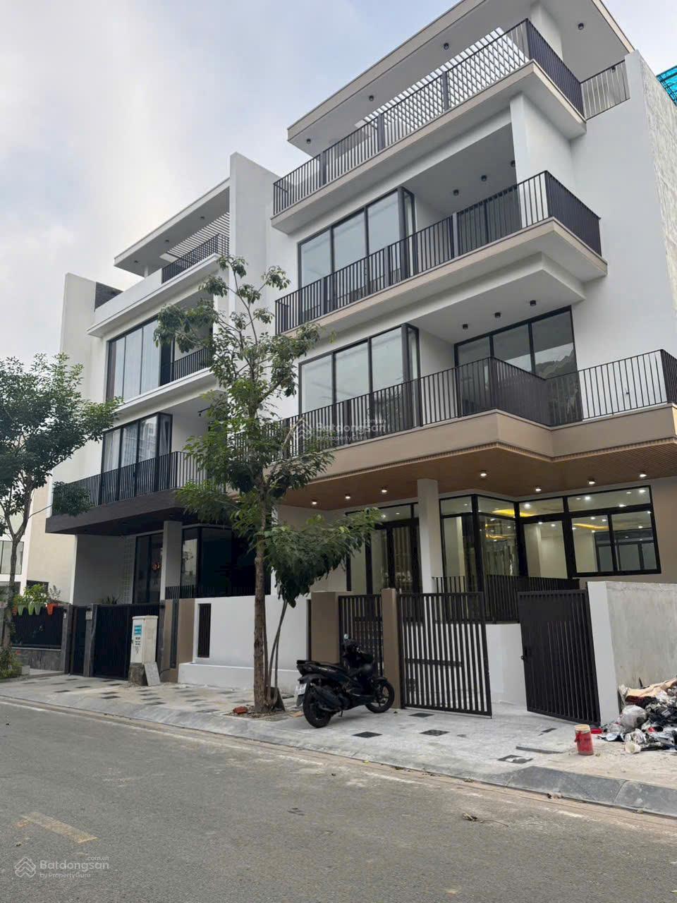 Nhà Nguyên Căn Thạnh Mỹ Lợi Q2 - 180m² Hầm 4 Tầng, Thang Máy, Kinh Doanh Tốt