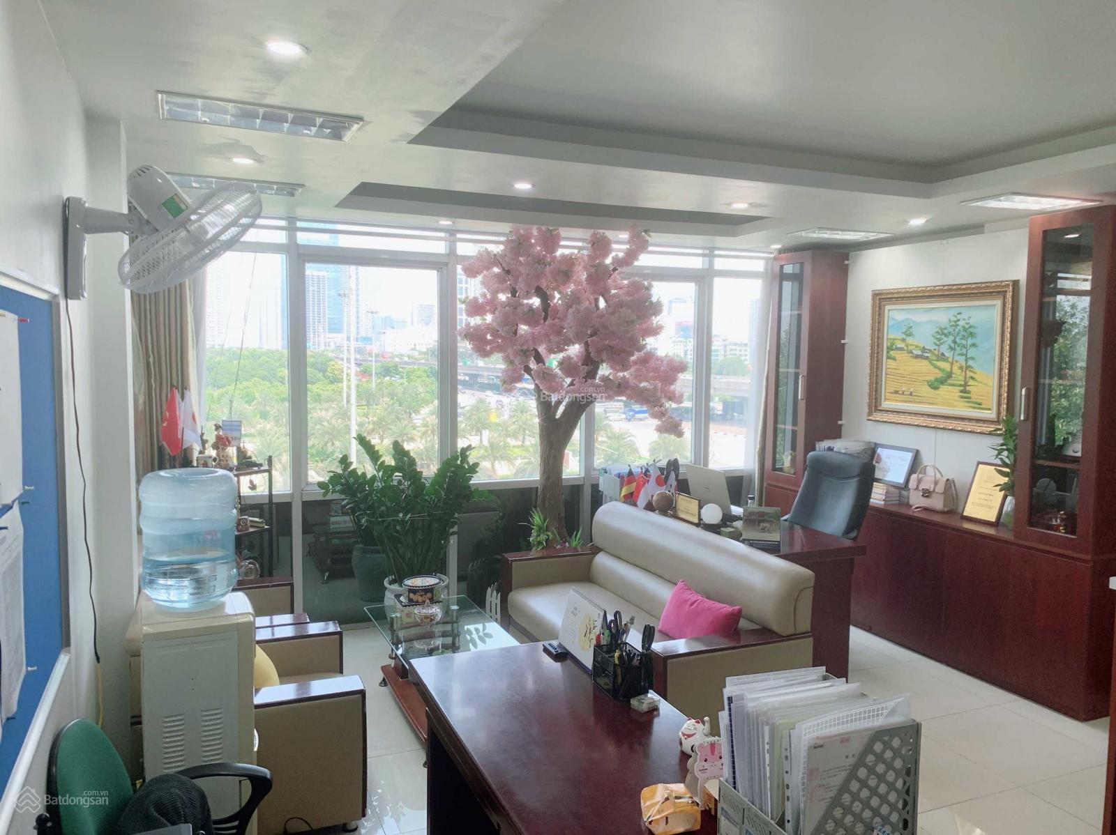 Cho thuê Văn phòng 30m² Đại Lộ Thăng Long - View Đẹp, Giá 6 Triệu