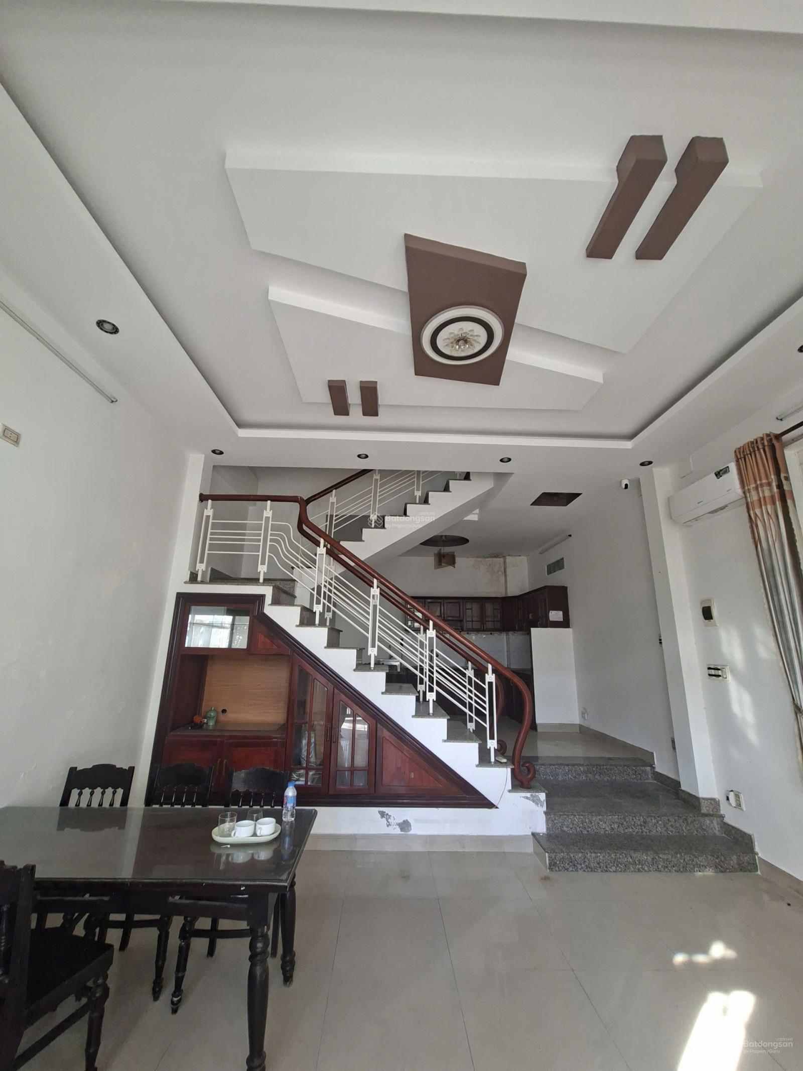 Nhà 3 Tầng Mân Thái - 200m² SD, Gần Biển, Giá 18 Triệu/Tháng