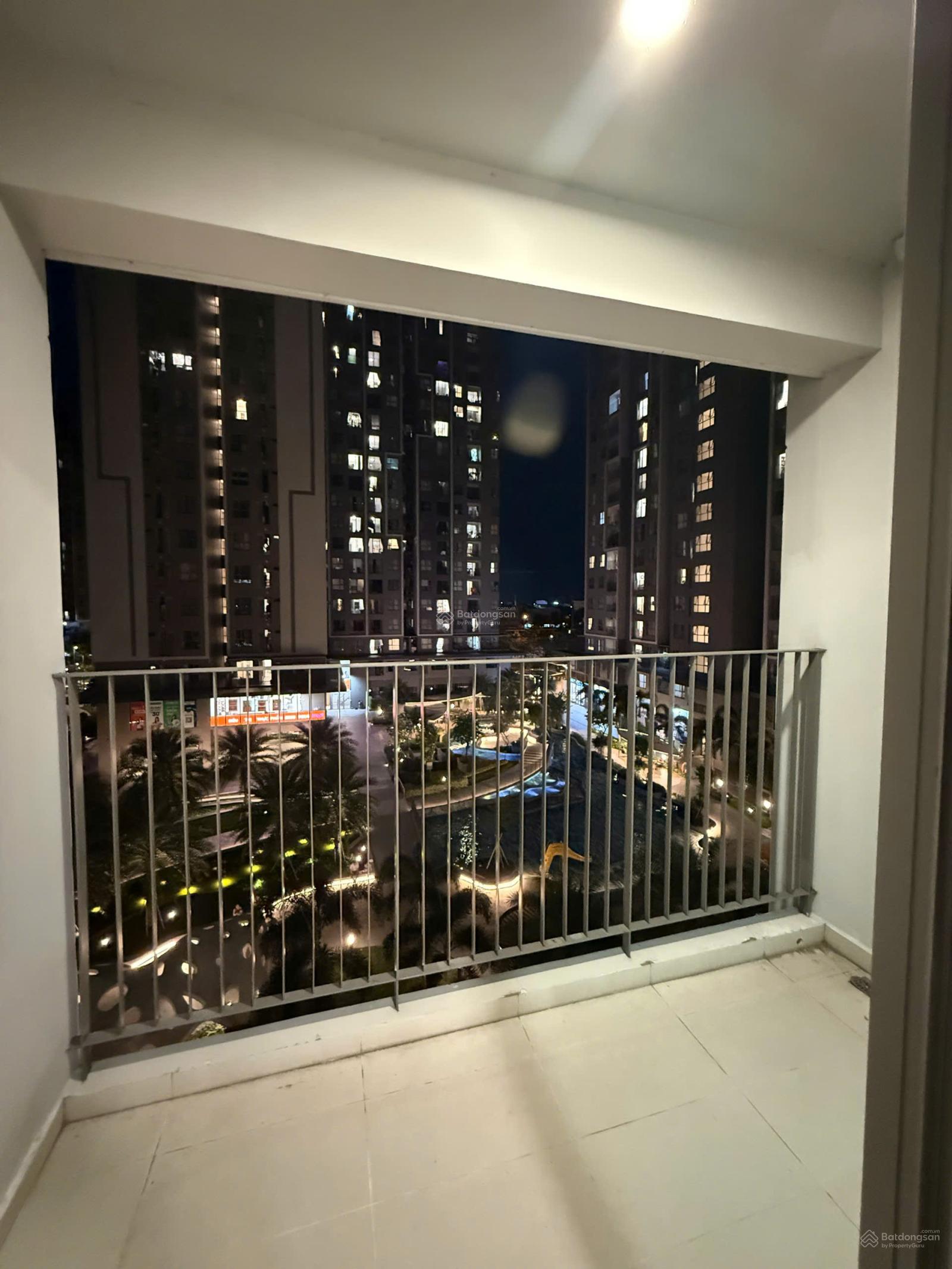 Thuê căn hộ Westgate 85m² 3PN - Sân vườn, view hồ bơi, full nội thất giá 12 triệu