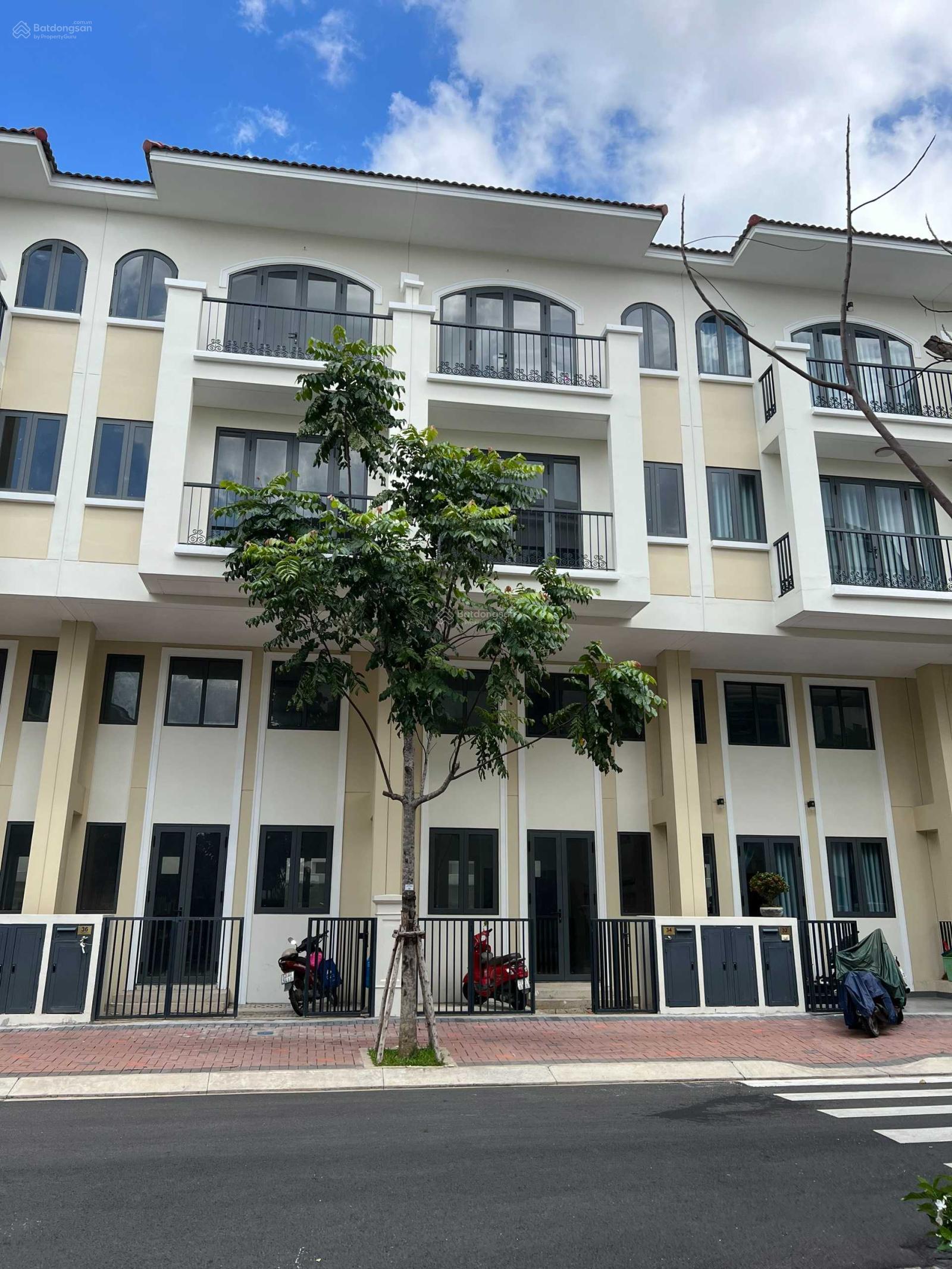 Nhà phố Senturia Nam Sài Gòn 56.5m² giá 6.8 tỷ - Sổ hồng sẵn!