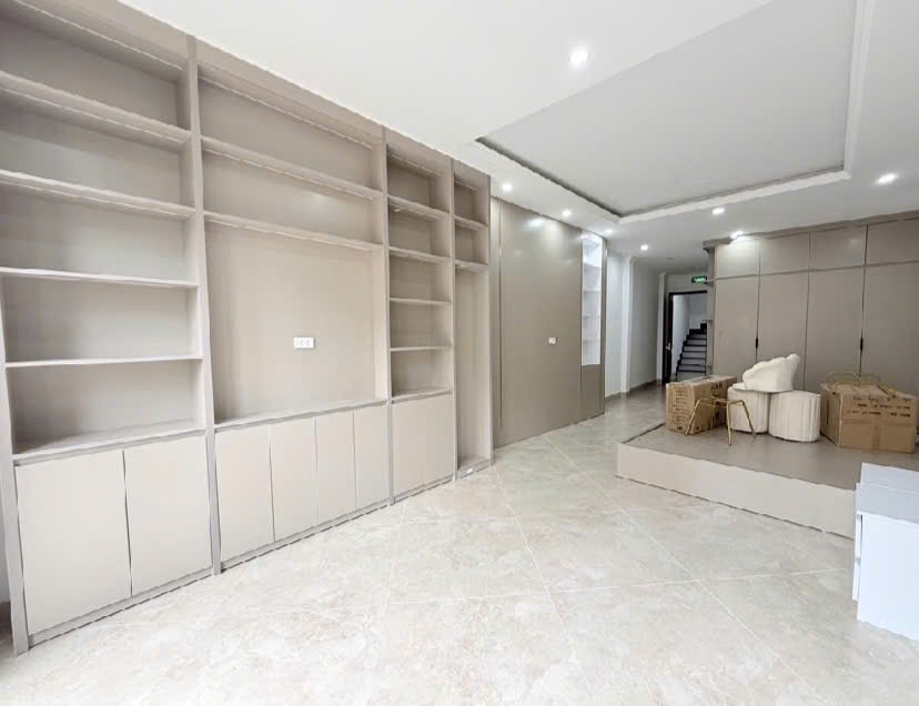 Nhà Phố Kim Đồng 72m² x 6 Tầng - Kinh Doanh Đắc Lợi, Ô Tô Tránh