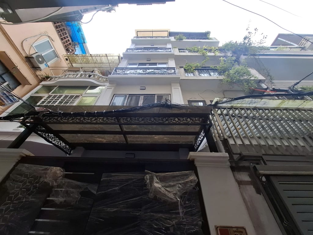 Nhà 5 Tầng Mới Xây Trung Tâm Ba Đình - 38m², 10.8 Tỷ, Gần Hồ Tây