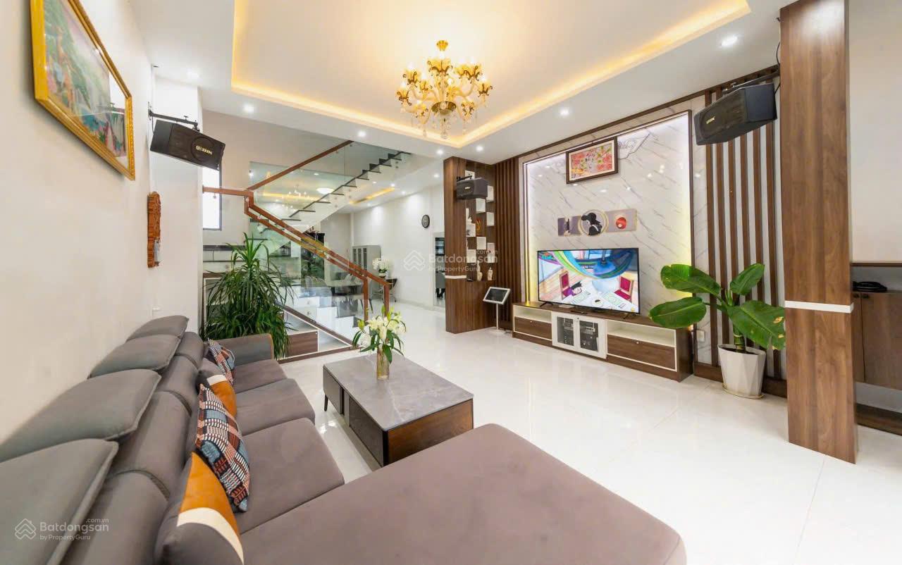 Nhà nguyên căn Đà Lạt 4PN - 100m² - Full nội thất, ô tô vào tận nhà!