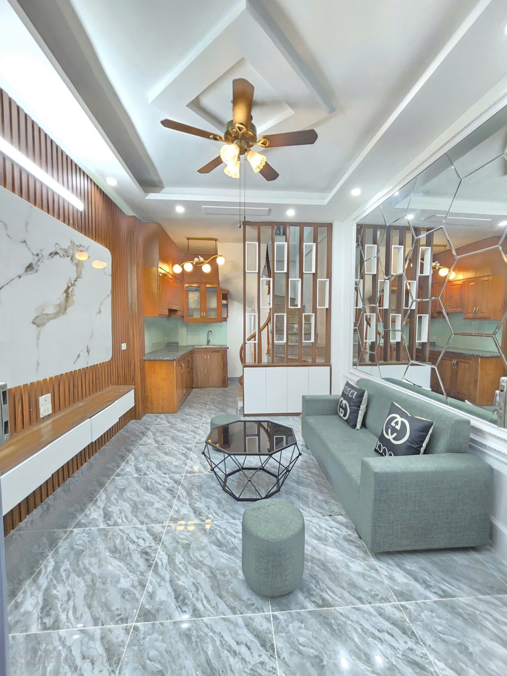 Bán nhà Xuân La Tây Hồ 37m² 7.4 tỷ - Lô góc, sẵn sàng ở ngay!