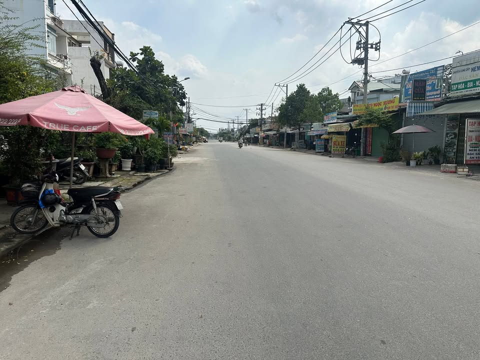 Nhà mặt tiền Đường Bình Thành 90m² giá 12 triệu - Vị trí đắc địa