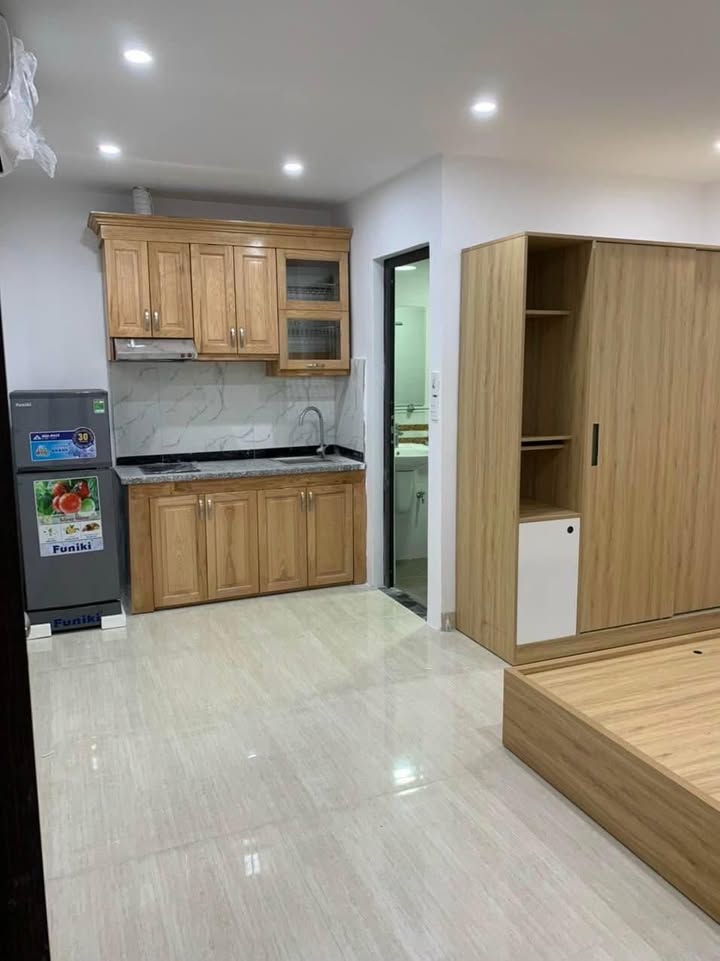 Phòng trọ Ngõ 615 Lĩnh Nam 22.5m² - Full nội thất, sẵn sàng vào ở!
