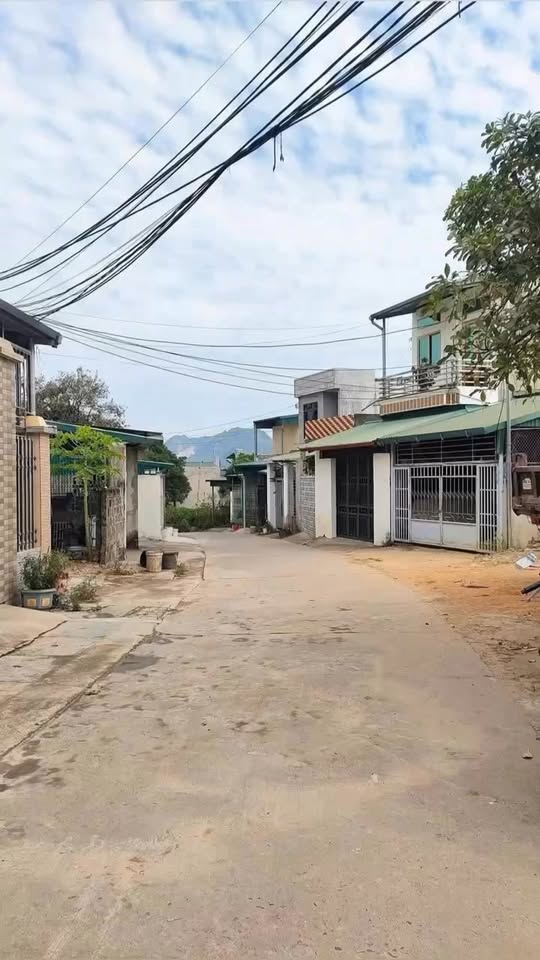 Đất nền Bỉm Sơn 176m² - Sổ đỏ chính chủ, 2 mặt tiền đẹp!