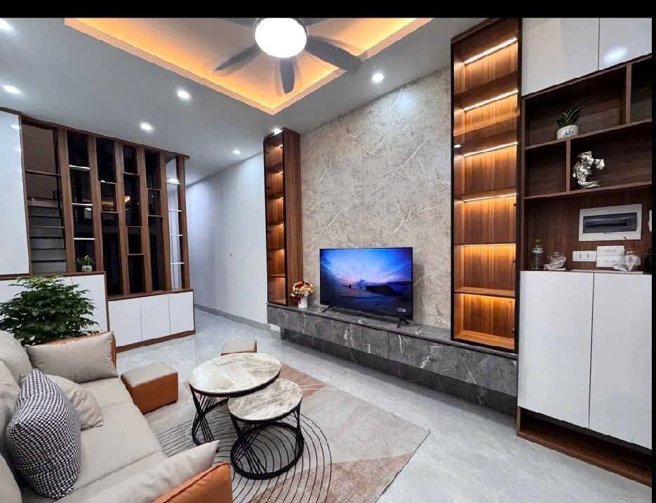 Nhà 38m² 5 Tầng Phạm Ngọc Thạch, Đống Đa - 9.6 Tỷ