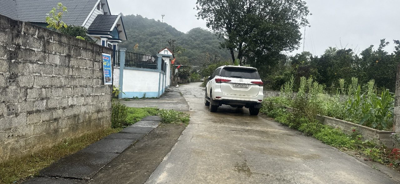 Bán đất Ngọc Lương Yên Thủy 100m² giá 2 tỷ - Sổ đỏ chính chủ