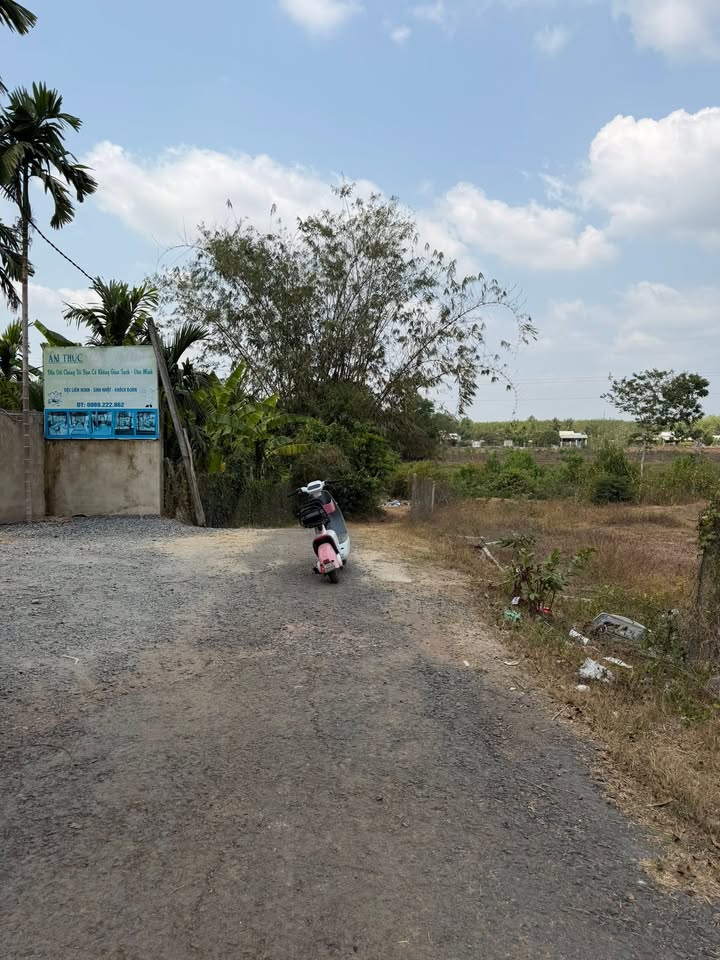 Đất nền 200m² Xã Tân Biên, H.Tân Biên - Sổ hồng sẵn, Giá 450 Triệu