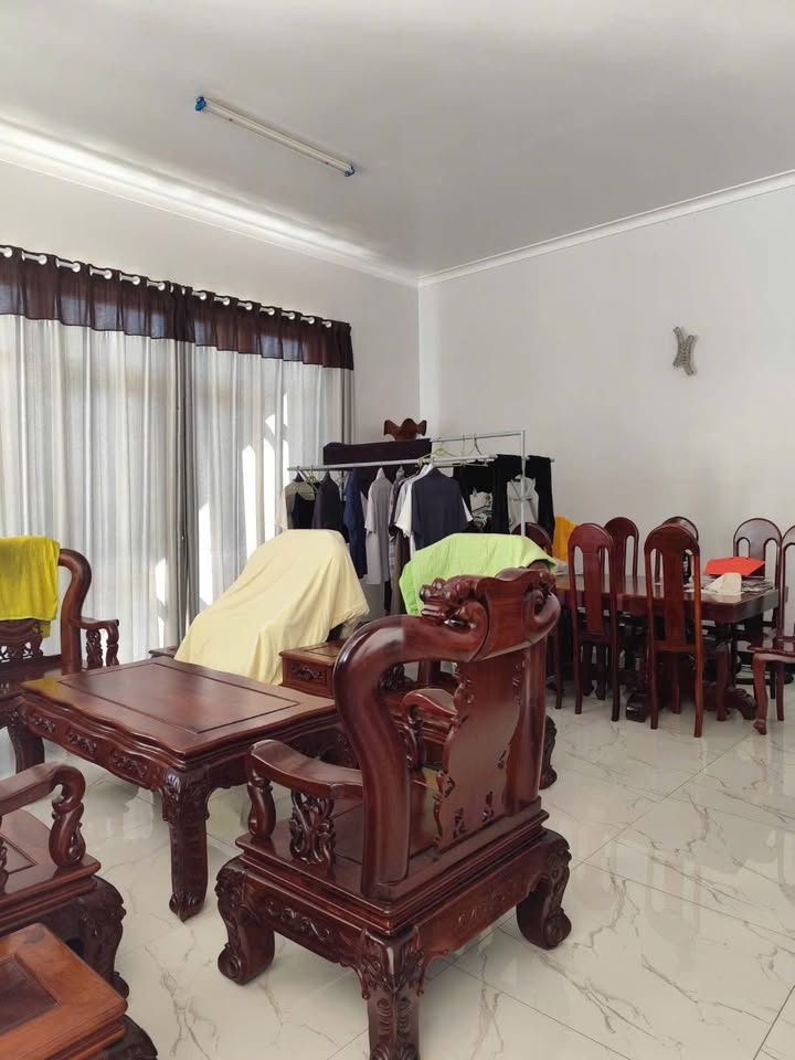 Bán nhà mái Thái Phường 4 Tây Ninh 696m² giá 6 tỷ - Vị trí đẹp!