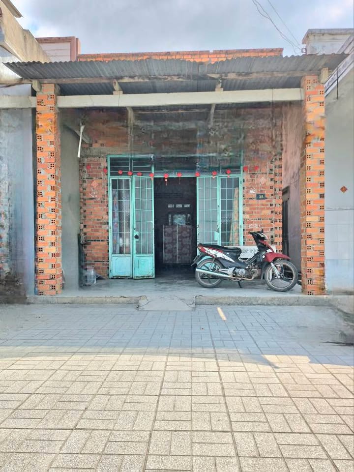 Bán Nhà Ninh Thạnh Tây Ninh 160m² Giá 800 Triệu - Giá Tốt Hiếm Có!