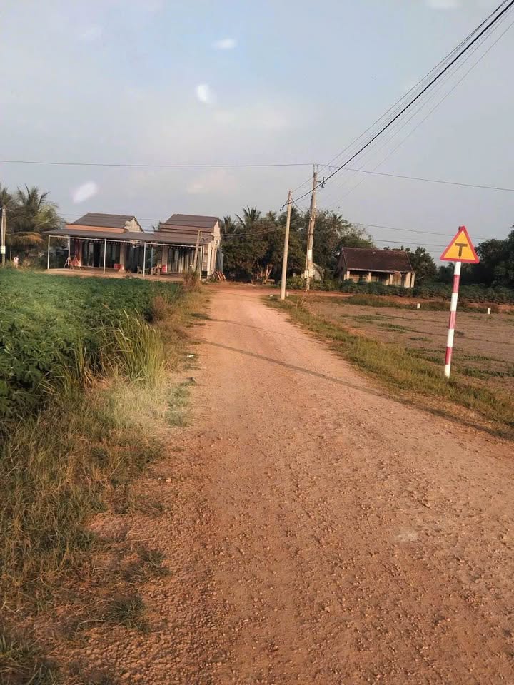 Đất nền Cầu Khởi, Tây Ninh 168m² giá 260 triệu - Sổ đỏ chính chủ!