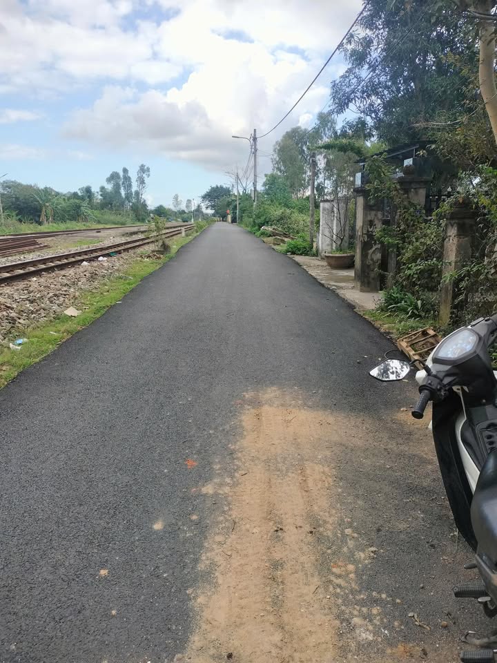 Đất nền Hòa Châu, Hòa Vang 100m² giá 1.8 tỷ - Đường to ô tô