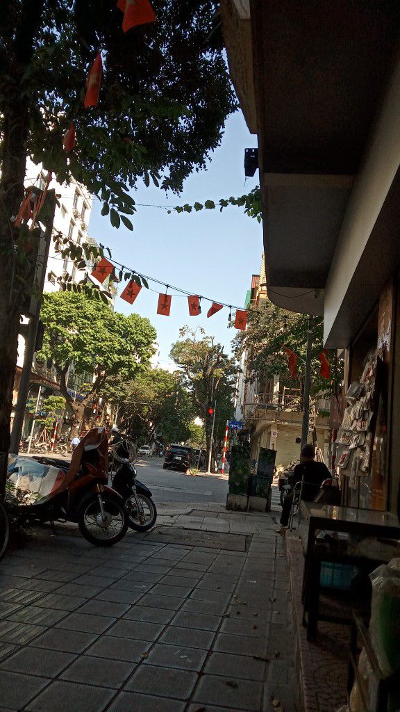 Nhà phố Phố Huế, Hai Bà Trưng 83m² - Mặt tiền kinh doanh đắc địa!