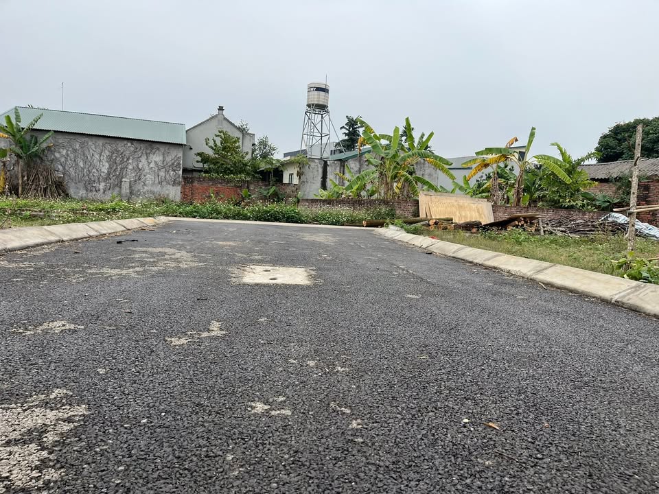 Đất nền Phú Cát 100m² - Sổ đỏ chính chủ, cách trục chính kinh doanh 20m