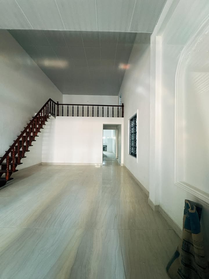 Nhà Mặt Tiền Nguyễn Trung Trực, Hội An - 95m² Giá 2 Tỷ XXX