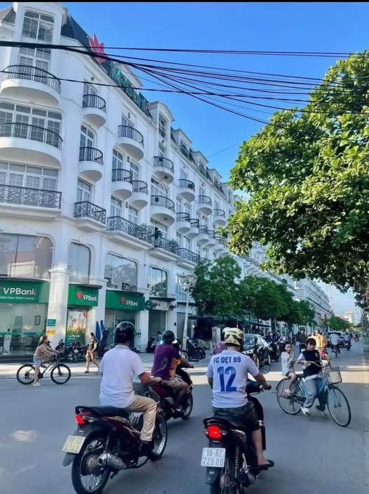 Cho thuê nhà liền kề KĐT Dệt Trần Phú Nam Định - Mặt tiền kinh doanh đắc địa