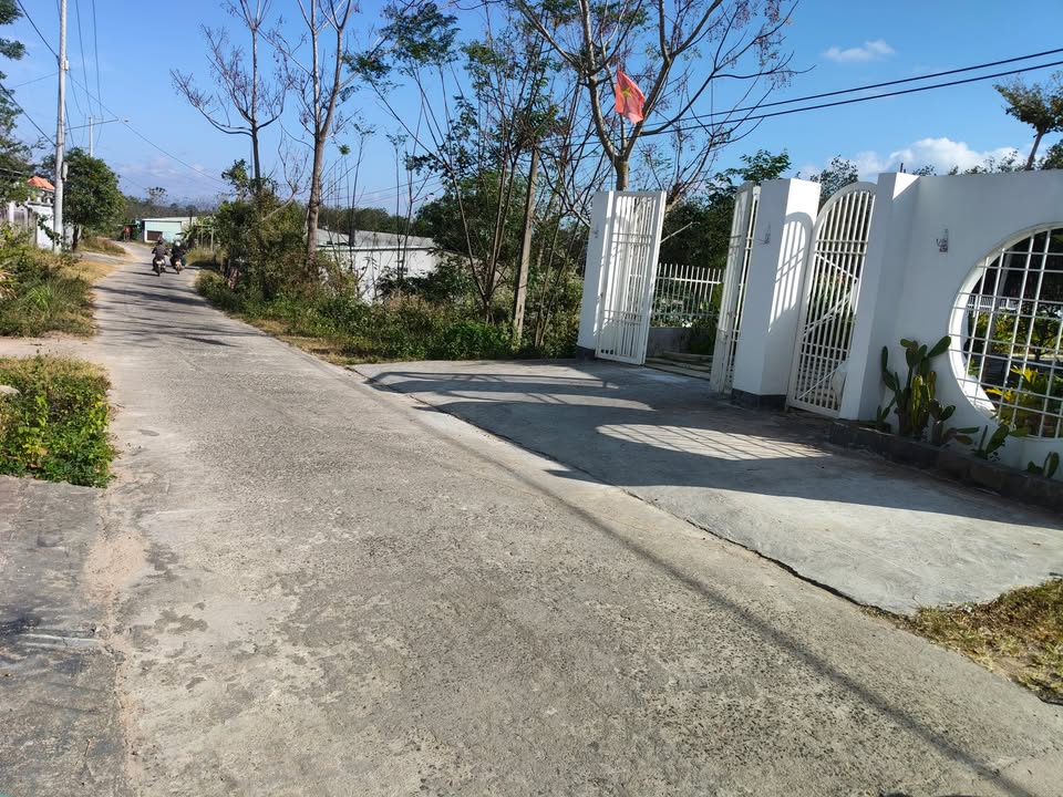 Đất nền Đắk Cấm Kon Tum 252m² - Sổ đỏ chính chủ, giá đầu tư!