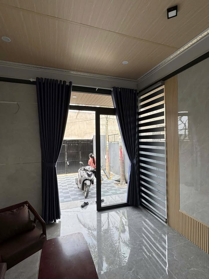 Nhà riêng Xã Long Hải 100m² - Ô tô vào tận nhà, giá 750 triệu!