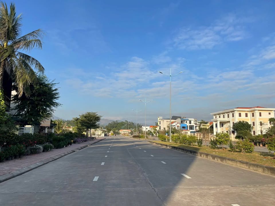 Đất nền Bắc Sông Trới Hạ Long 300m² - Tiềm năng tăng giá vượt trội!