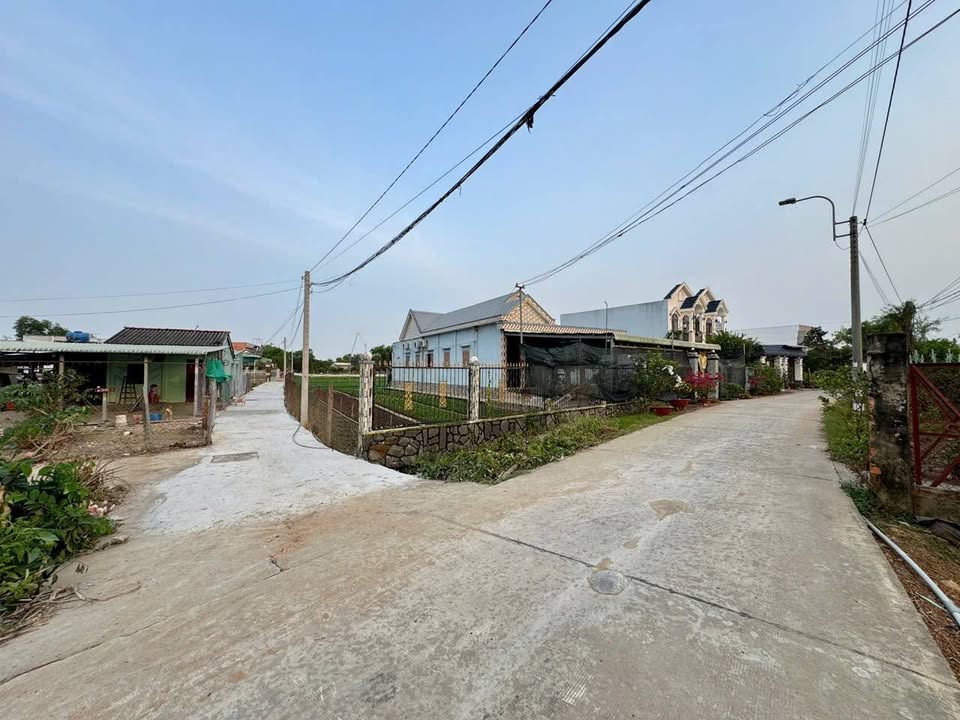 Đất Thổ Cư 137m² Phước Lý, Cần Giuộc - Sổ Hồng Sẵn Sàng - Giá 950 Triệu