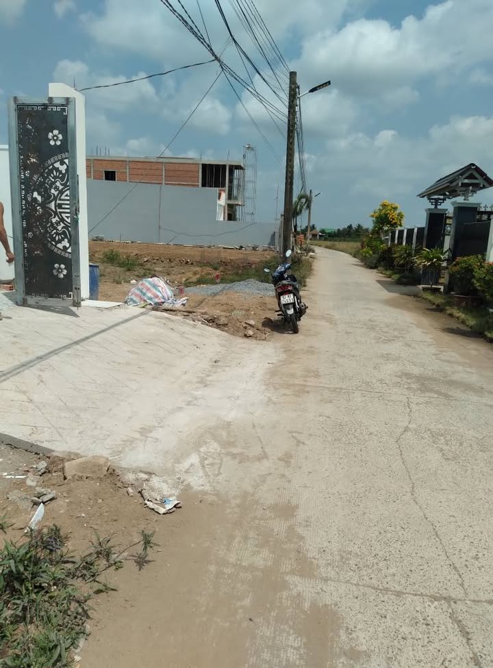 Nhà 1 Trệt 2 Ngủ Phước Vĩnh Tây 118m² Sổ Hồng Hoàn Công - Giá 1.65 Tỷ