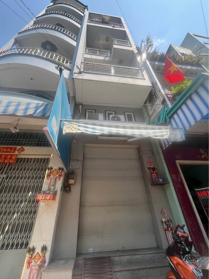 Nhà mặt tiền Phường 8 Quận 11 42m² 10 tỷ - Vị trí đắc địa sầm uất