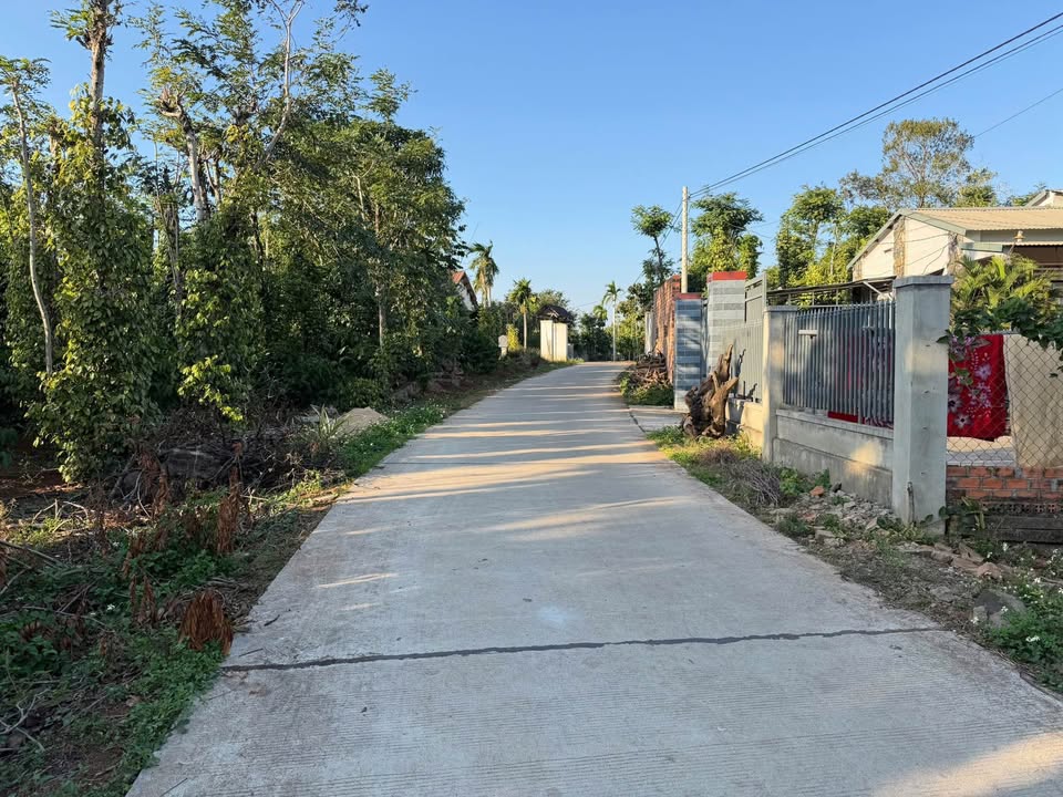 Đất nền Ea Bhốk, Cư Kuin 230m² giá 12.65 tỷ - Đường to ô tô