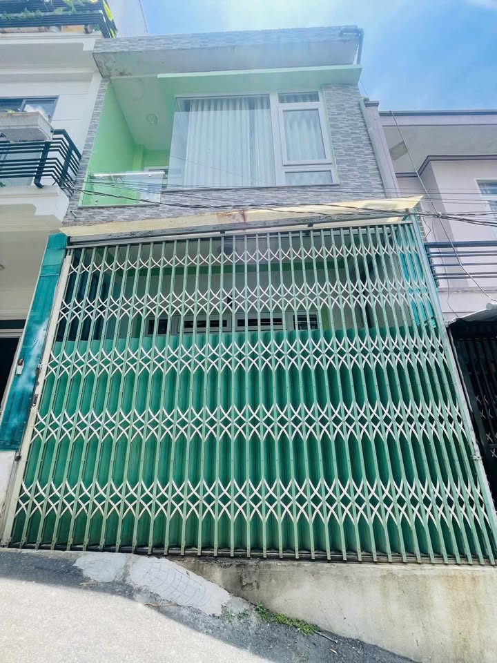 Bán nhà đường Lữ Gia Đà Lạt 70m² giá 3.8 tỷ - Vị trí đẹp ở ngay!