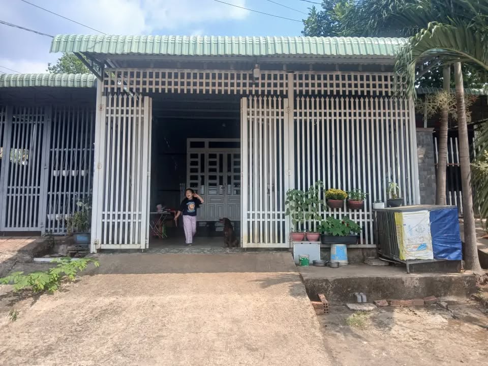 Đất nền Đồng Xoài 204m² chỉ 1.6 tỷ - Đất thổ cư sẵn!