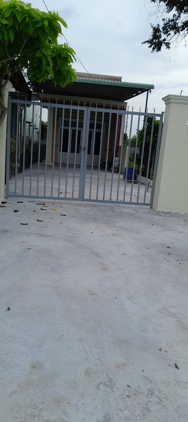 Cho thuê nhà riêng ĐX 01 Thủ Dầu Một 300m² giá 5 triệu - Sẵn sàng ở ngay!