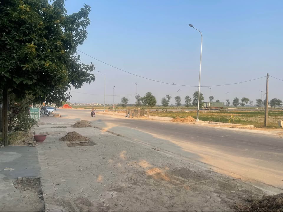 Nhà Cấp 4 Quế Võ 90m² - Mặt Tiền Kinh Doanh Đắc Địa!