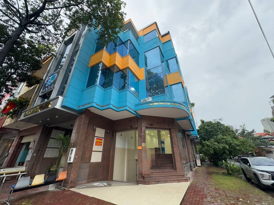 Tòa Nhà Văn Phòng Vũ Tông Phan 100m² - Sẵn Sàng Làm Việc Ngay!