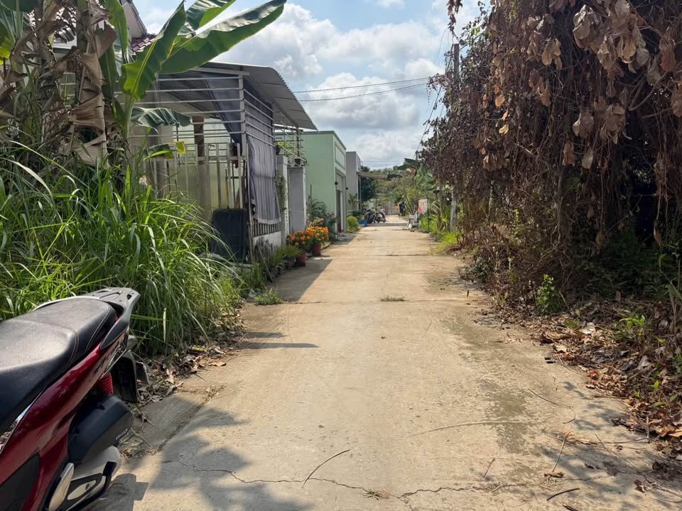 Đất nền Phú Hưng 104m² giá 300 triệu - Sổ đỏ chính chủ!